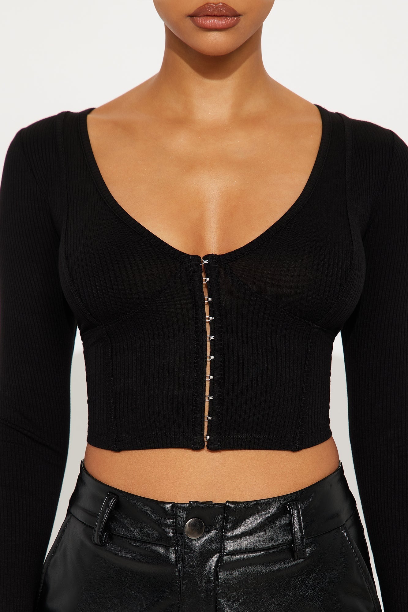 Aria Cropped Ribbed Long Sleeve Top - Black