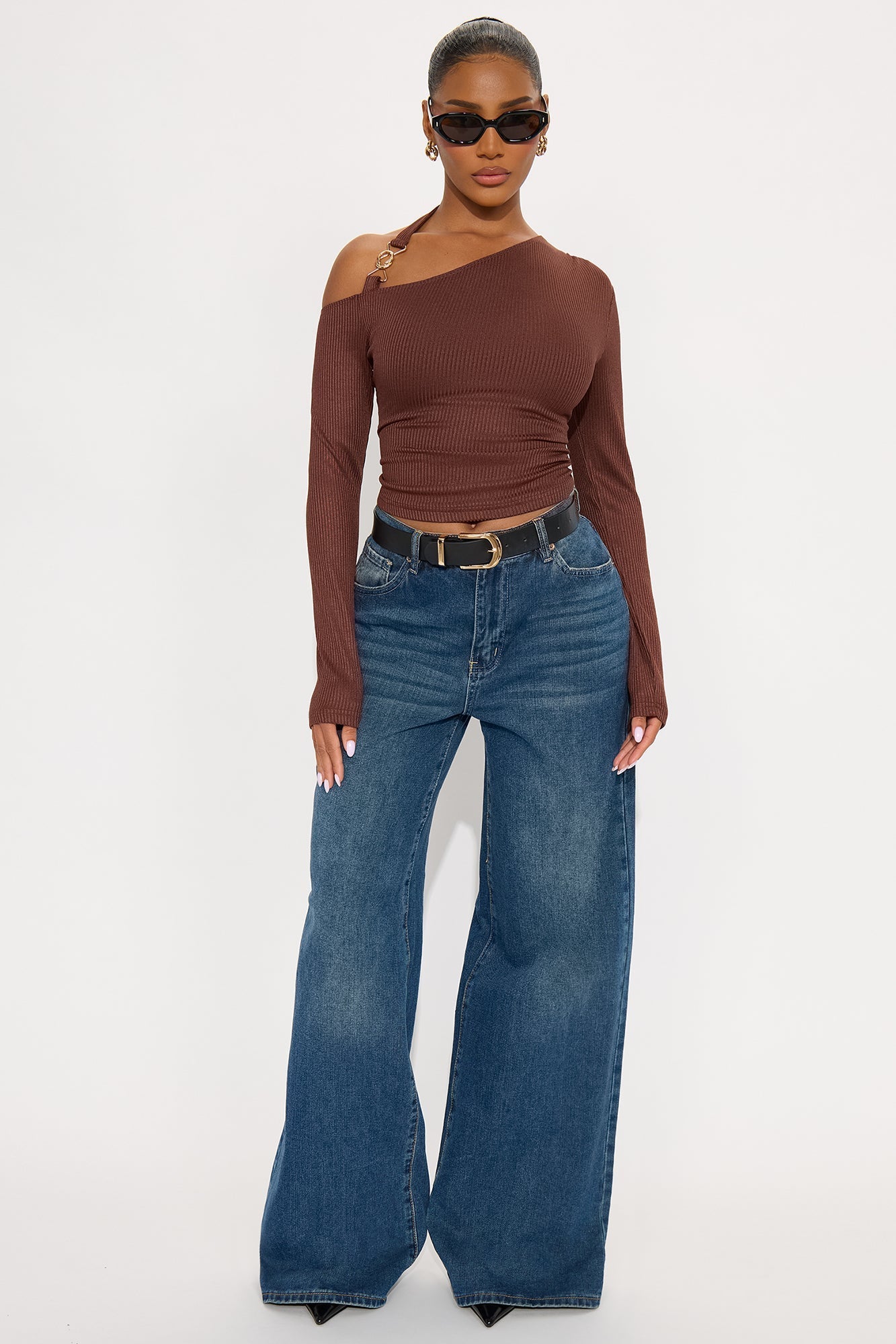 Individual Charm Ribbed Long Sleeve Top - Brown